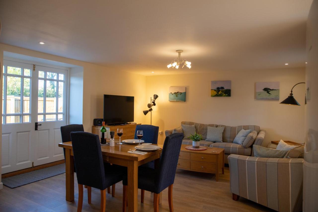 Rollestone Coach House Villa Shrewton Buitenkant foto